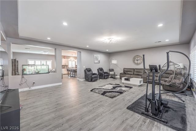 8200 Duncan Peak Court, Las Vegas, NV 89139