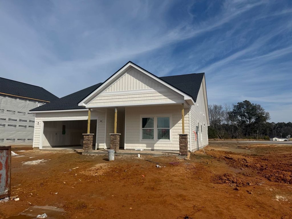 628 Lemon Drop Dr, Longs, SC 29568