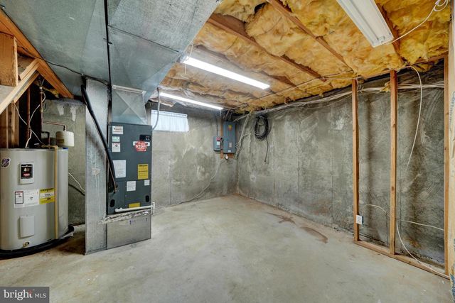 335 E VILLAGE RD, Elkton, MD 21921