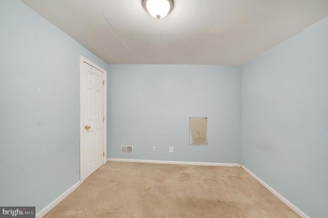 335 E VILLAGE RD, Elkton, MD 21921