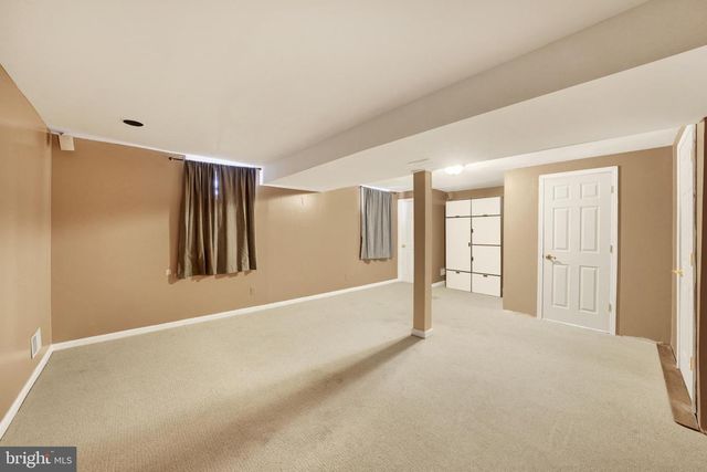 335 E VILLAGE RD, Elkton, MD 21921