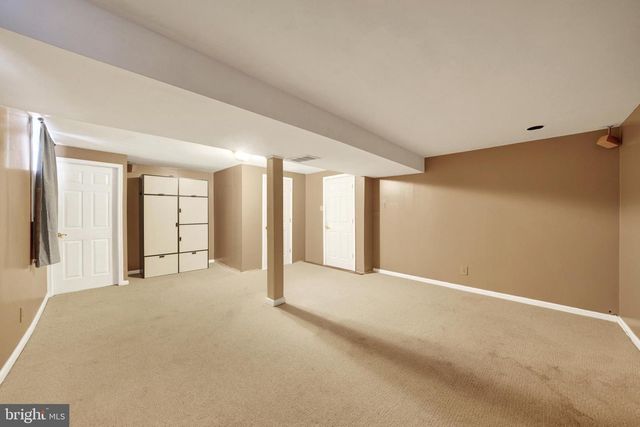 335 E VILLAGE RD, Elkton, MD 21921