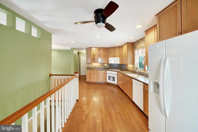 335 E VILLAGE RD, Elkton, MD 21921