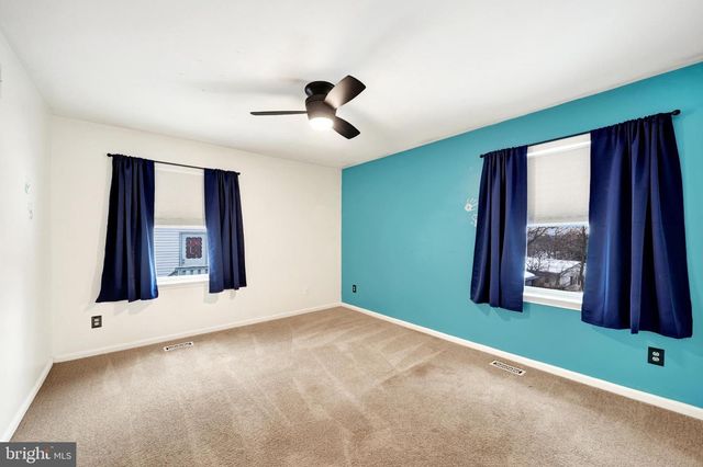 335 E VILLAGE RD, Elkton, MD 21921