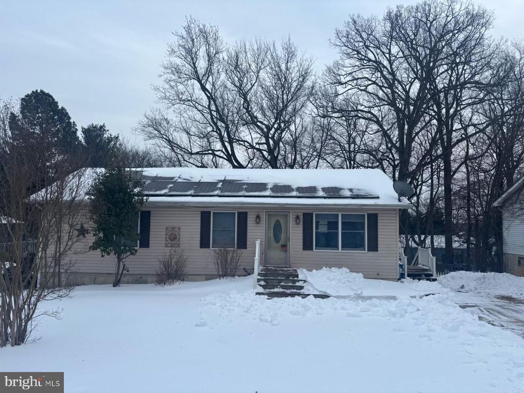 335 E VILLAGE RD, Elkton, MD 21921