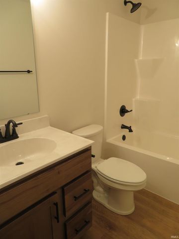 18514 Nankeen Court, New Paris, IN 46553
