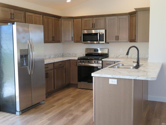 18514 Nankeen Court, New Paris, IN 46553