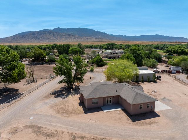480 Paseo Dulcelina Road, Corrales, NM 87048