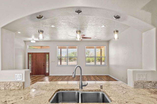 480 Paseo Dulcelina Road, Corrales, NM 87048