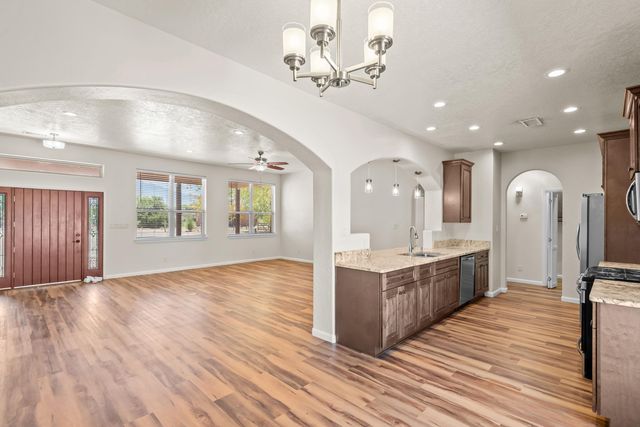 480 Paseo Dulcelina Road, Corrales, NM 87048