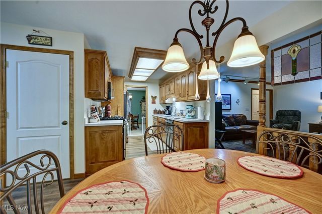 1006 Glen Drive NE, New Philadelphia, OH 44663