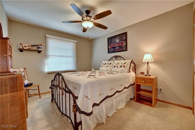 1006 Glen Drive NE, New Philadelphia, OH 44663