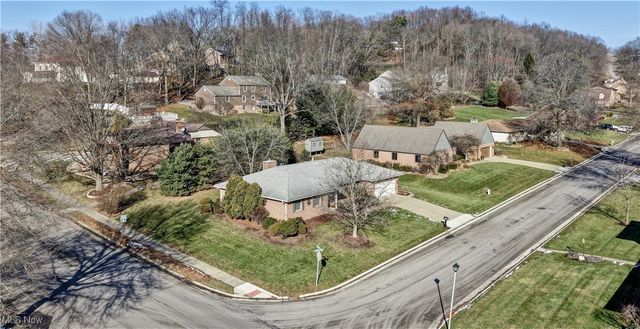 1006 Glen Drive NE, New Philadelphia, OH 44663