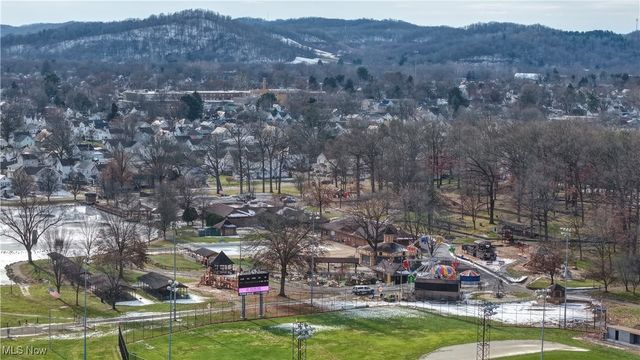 1006 Glen Drive NE, New Philadelphia, OH 44663