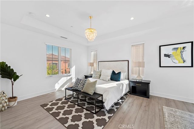 141 Linda Vista, Irvine, CA 92618