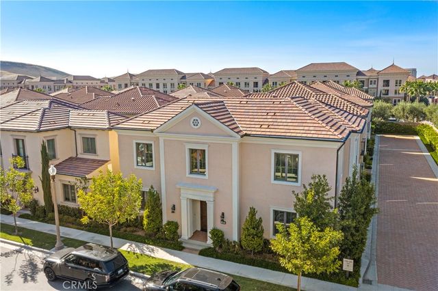 141 Linda Vista, Irvine, CA 92618