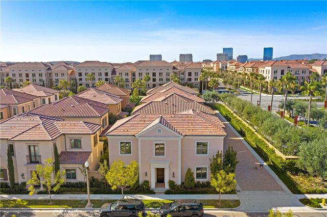 141 Linda Vista, Irvine, CA 92618