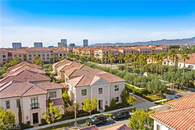 141 Linda Vista, Irvine, CA 92618