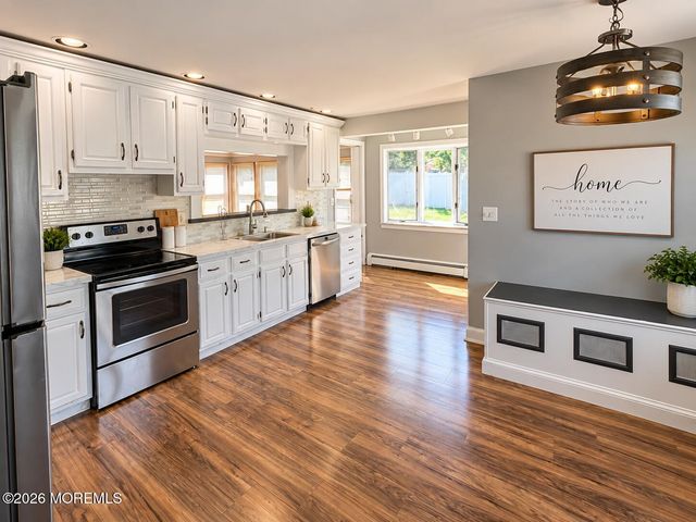 969 Woodcrest Drive, Keyport, NJ 07735