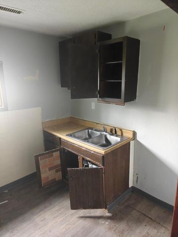 811 E Como Avenue, Columbus, OH 43224