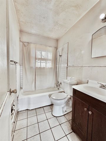 8246 Marvel Drive, Dallas, TX 75217