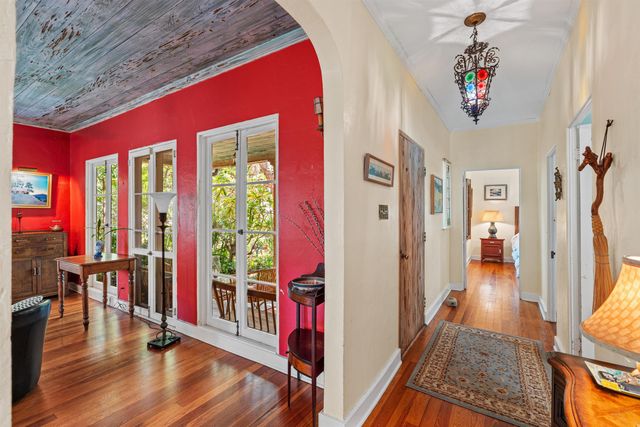 825 Alamanda Street, Boca Raton, FL 33486