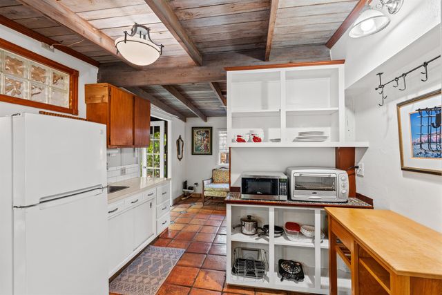 825 Alamanda Street, Boca Raton, FL 33486