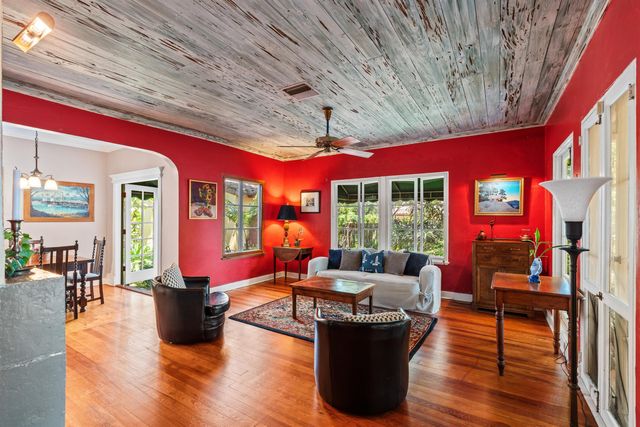 825 Alamanda Street, Boca Raton, FL 33486