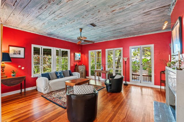 825 Alamanda Street, Boca Raton, FL 33486