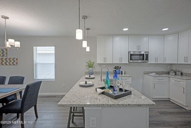 15236 ROBERT Avenue, Jacksonville, FL 32218