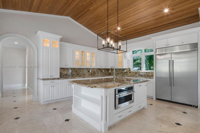 6200 SW 130th Terrace, Pinecrest, FL 33156