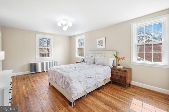 902 JACKSON AVE, Takoma Park, MD 20912