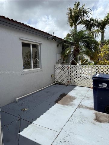 17501 SW 142nd Ct, Miami, FL 33177