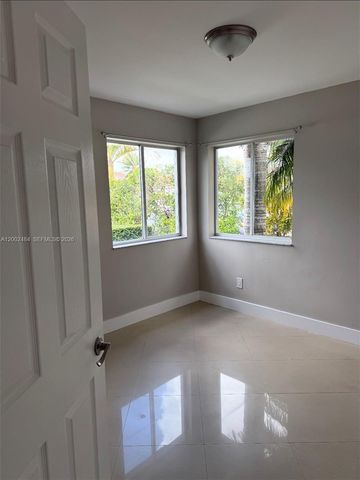 17501 SW 142nd Ct, Miami, FL 33177