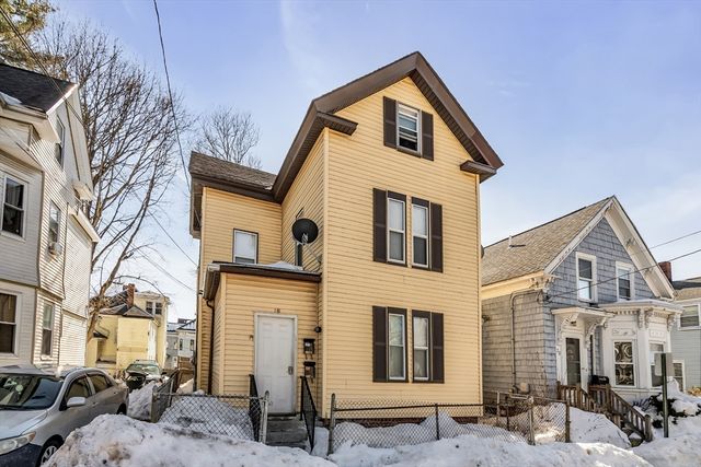18 Pentucket St, Haverhill, MA 01830
