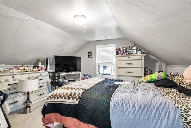 18 Pentucket St, Haverhill, MA 01830