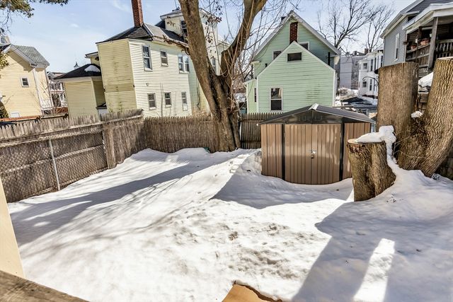 18 Pentucket St, Haverhill, MA 01830