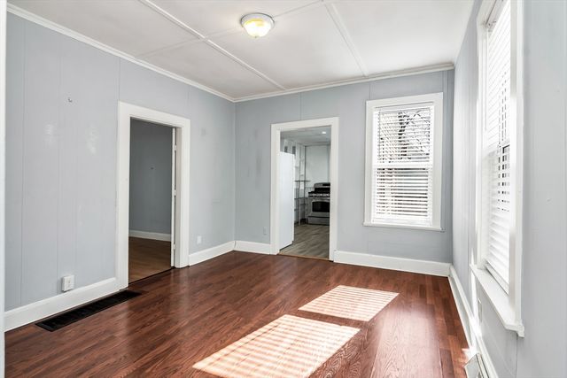 18 Pentucket St, Haverhill, MA 01830