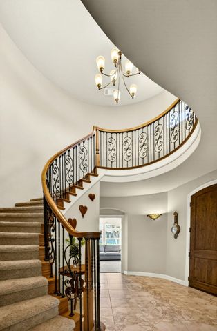 692 Vansant Street, Ashland, OR 97520