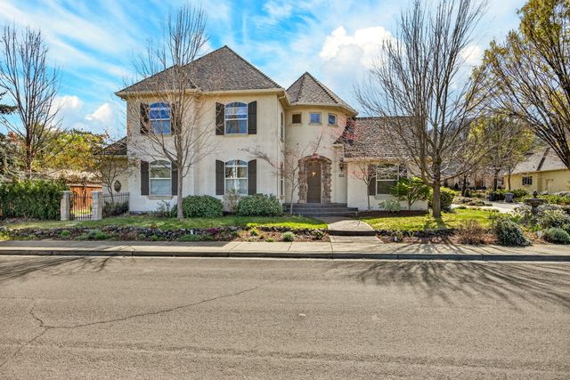 692 Vansant Street, Ashland, OR 97520