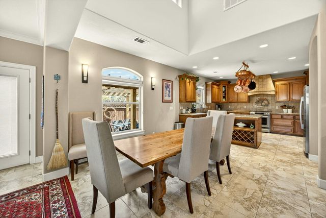 692 Vansant Street, Ashland, OR 97520