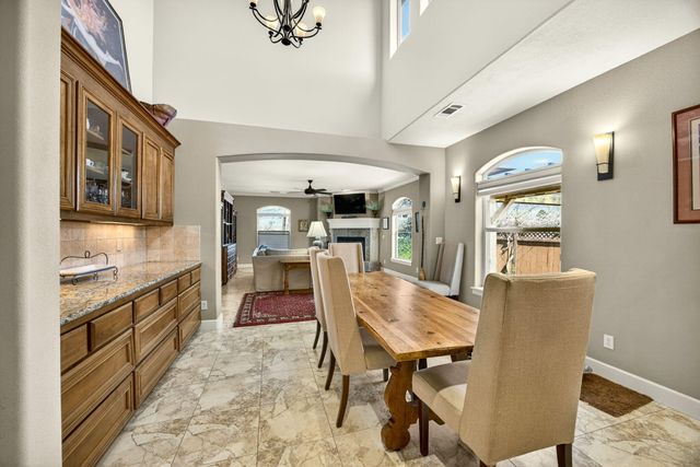 692 Vansant Street, Ashland, OR 97520