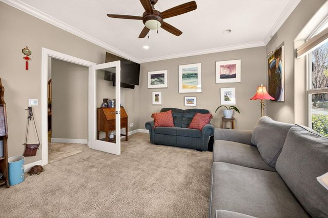 692 Vansant Street, Ashland, OR 97520