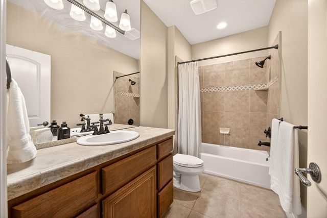 692 Vansant Street, Ashland, OR 97520