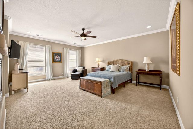 692 Vansant Street, Ashland, OR 97520