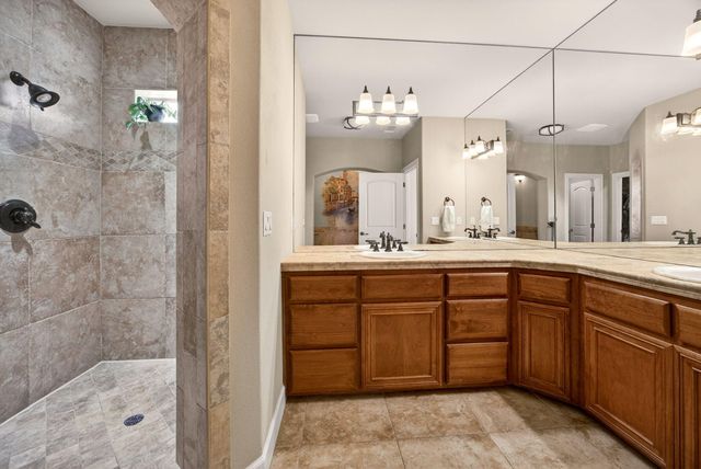 692 Vansant Street, Ashland, OR 97520