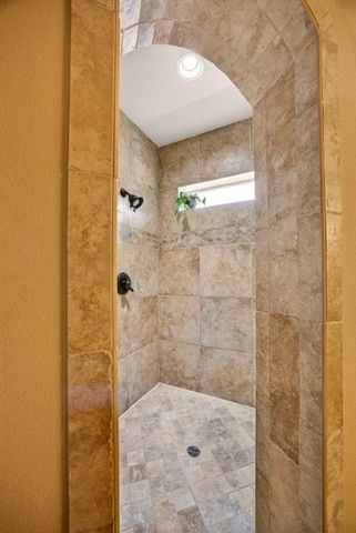 692 Vansant Street, Ashland, OR 97520