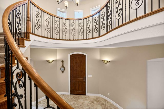 692 Vansant Street, Ashland, OR 97520