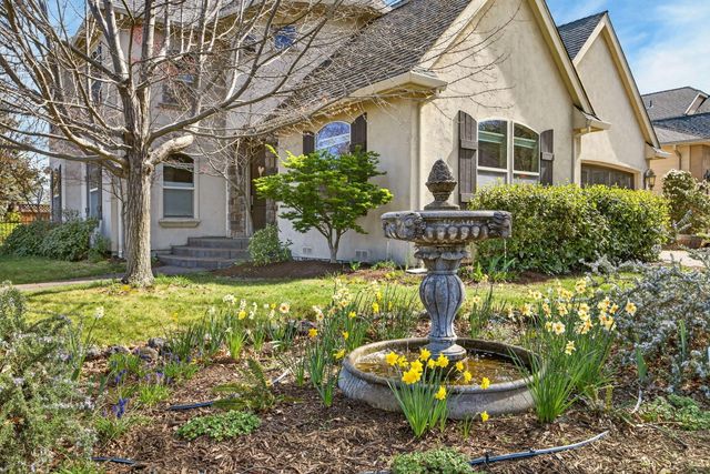 692 Vansant Street, Ashland, OR 97520