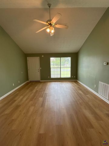 4668 Pine Valley Drive, Macon, GA 31210